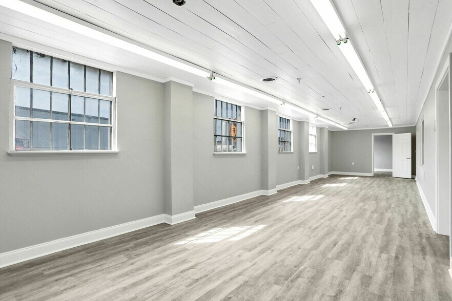 More Photos Of 1500-1526 Industrial Blvd, Jacksonville Warehouse For Lease