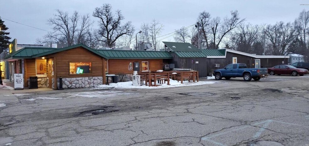 More Photos Of 103 S Charles St, White Cloud Restaurant For Sale