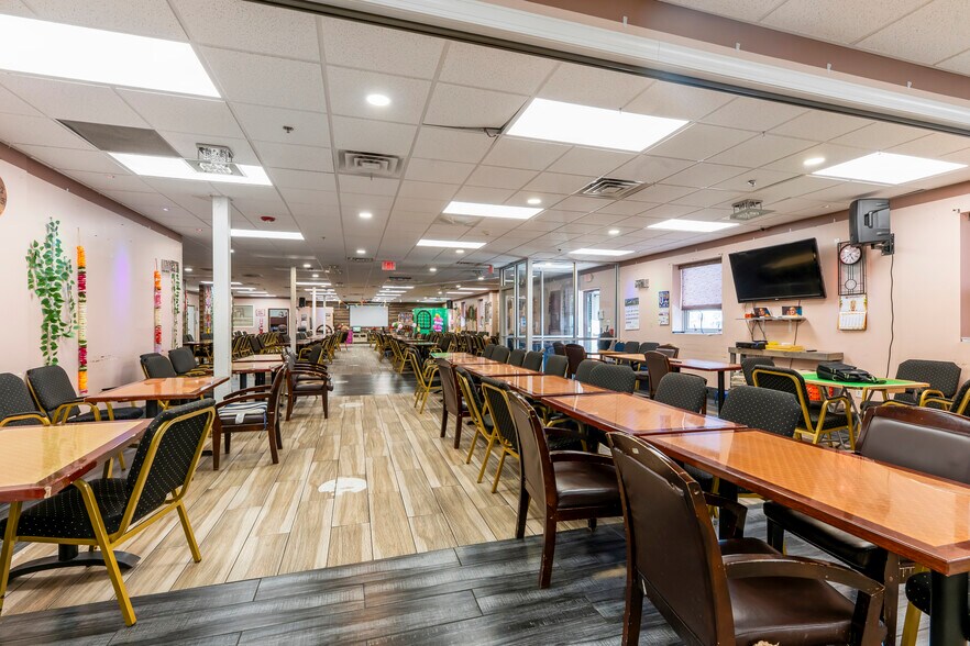 More Photos Of 1501 Livingston Ave, North Brunswick Medical For Lease