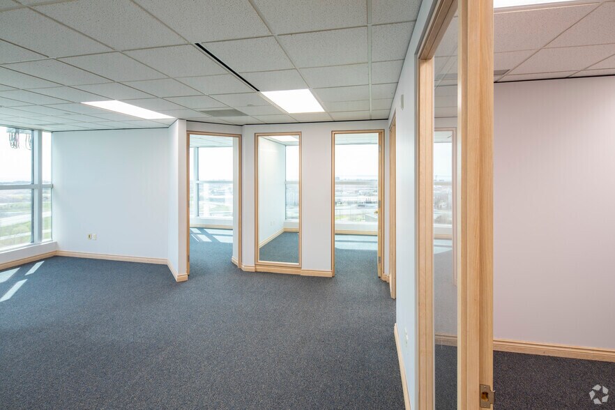 More Photos Of 5500 N Service Rd, Burlington Office For Lease