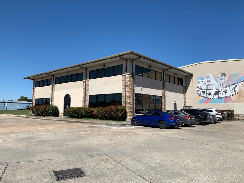 Primary Photo Of 11500 S Sam Houston Pkwy W, Houston Showroom For Sale