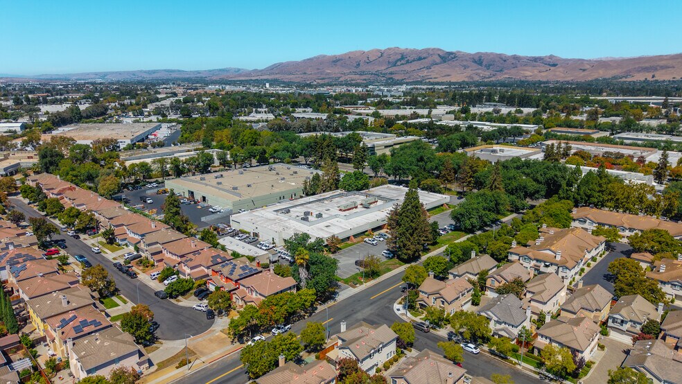 Primary Photo Of 1921 Ringwood Ave, San Jose Light Manufacturing For Sale