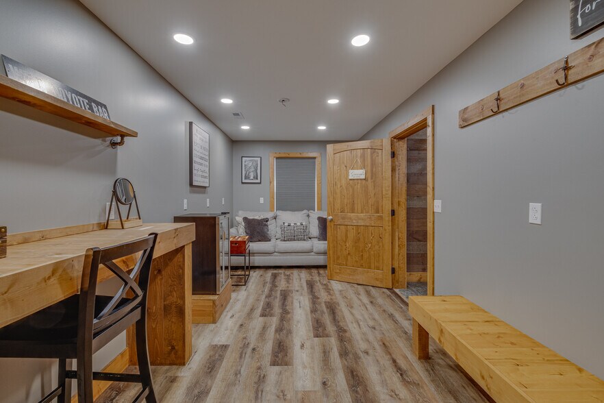 More Photos Of 3804 Russell Rd, Park Hills Specialty For Sale