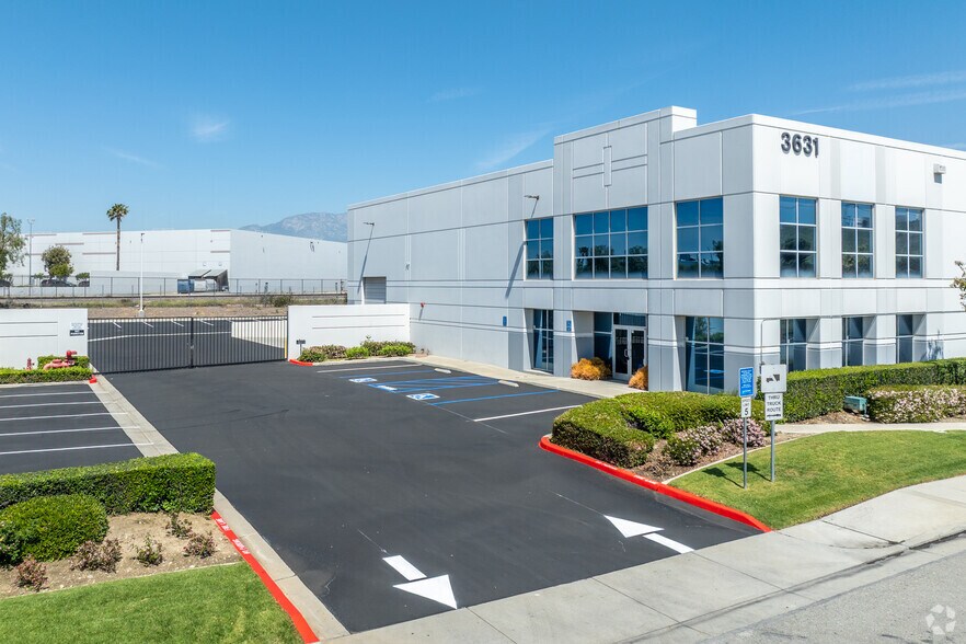 More Photos Of 3631 Grapevine St, Jurupa Valley Warehouse For Lease