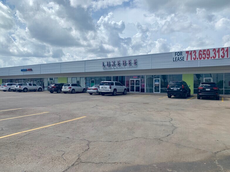 More Photos Of 7600-7616 Dashwood Dr, Houston General Retail For Lease