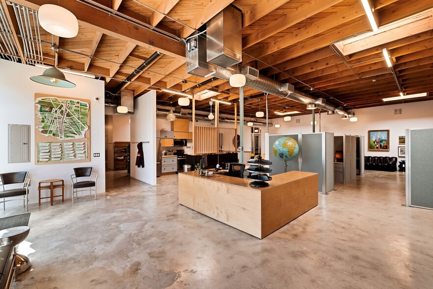 Primary Photo Of 5450-5458 W Washington Blvd, Los Angeles Office For Sale