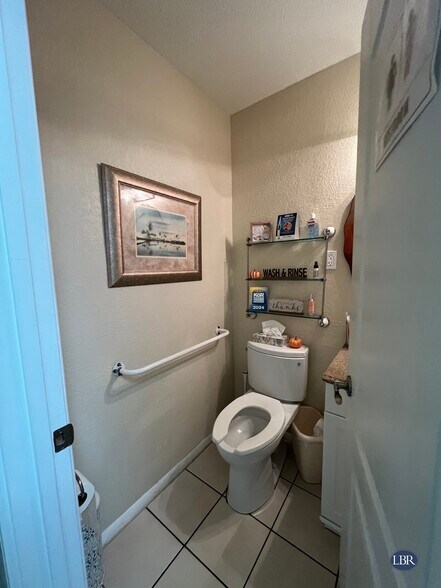 More Photos Of 2211 Sarno Rd, Melbourne Medical For Lease