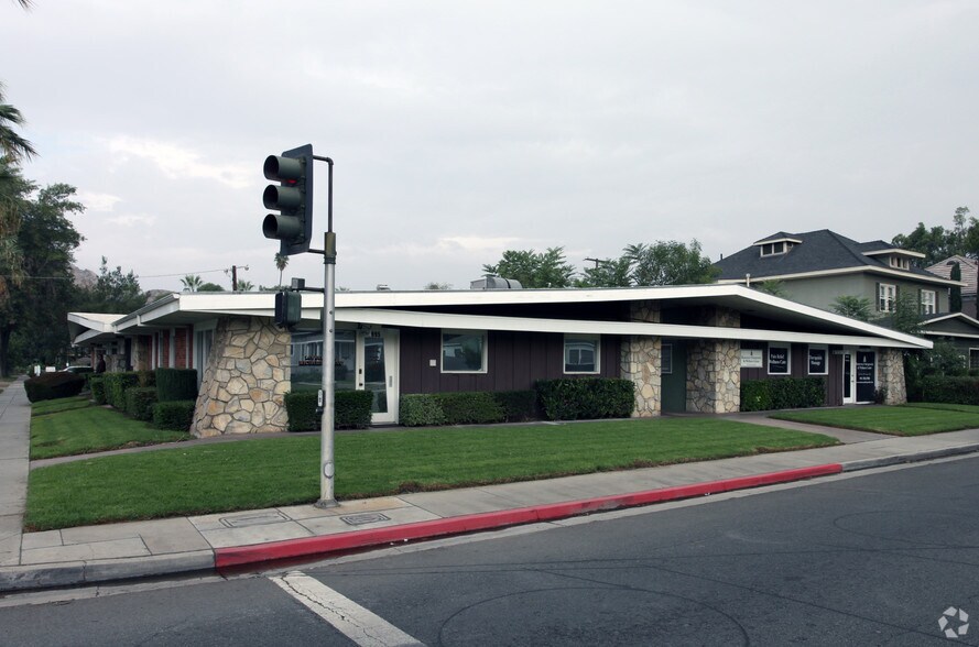 More Photos Of 3971-4093 Brockton Ave, Riverside Unknown For Lease