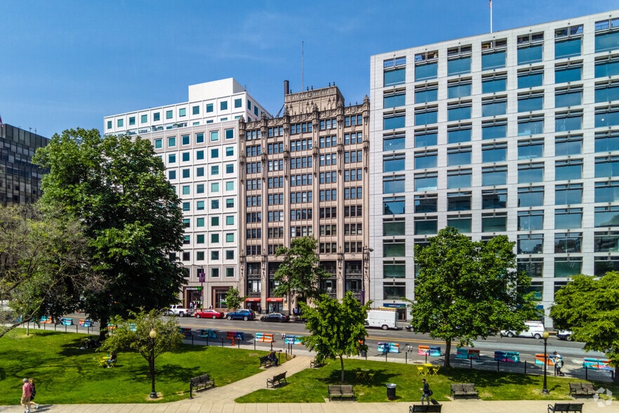 More Photos Of 910 17th St NW, Washington Office For Lease