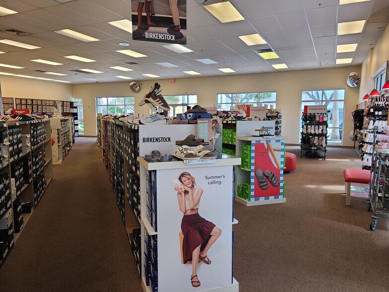 More Photos Of 8651 SW 124th St, Miami General Retail For Lease