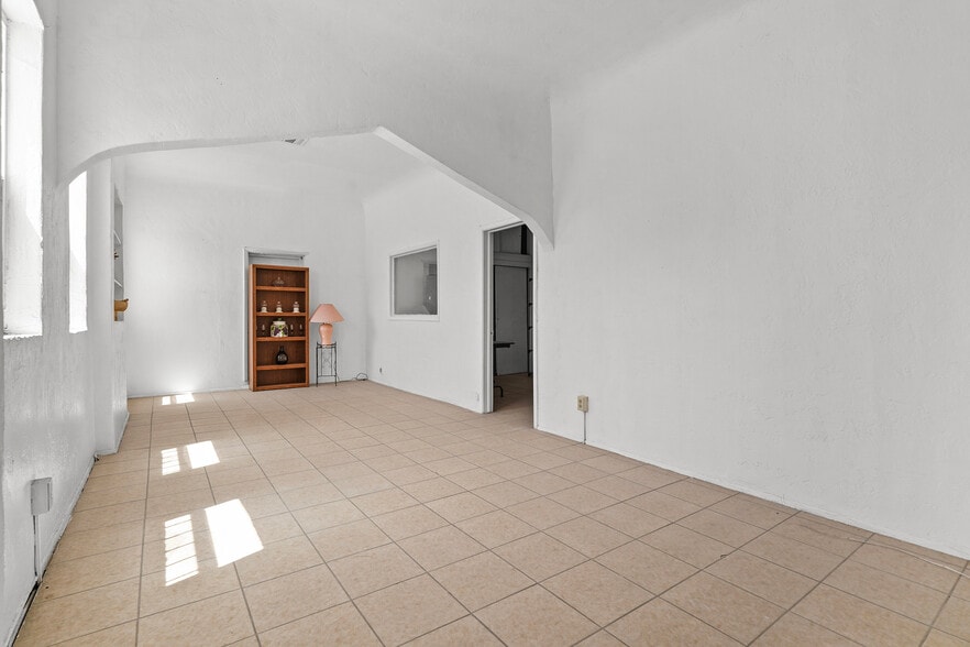 More Photos Of 1600 Wyoming Ave, El Paso Storefront Retail Residential For Sale