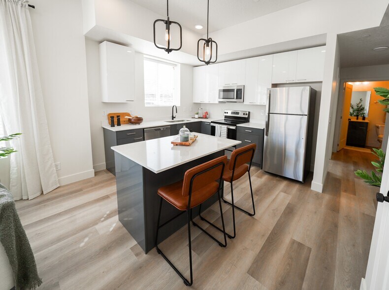 More Photos Of 655 S 1200 W, Springville Apartments For Lease