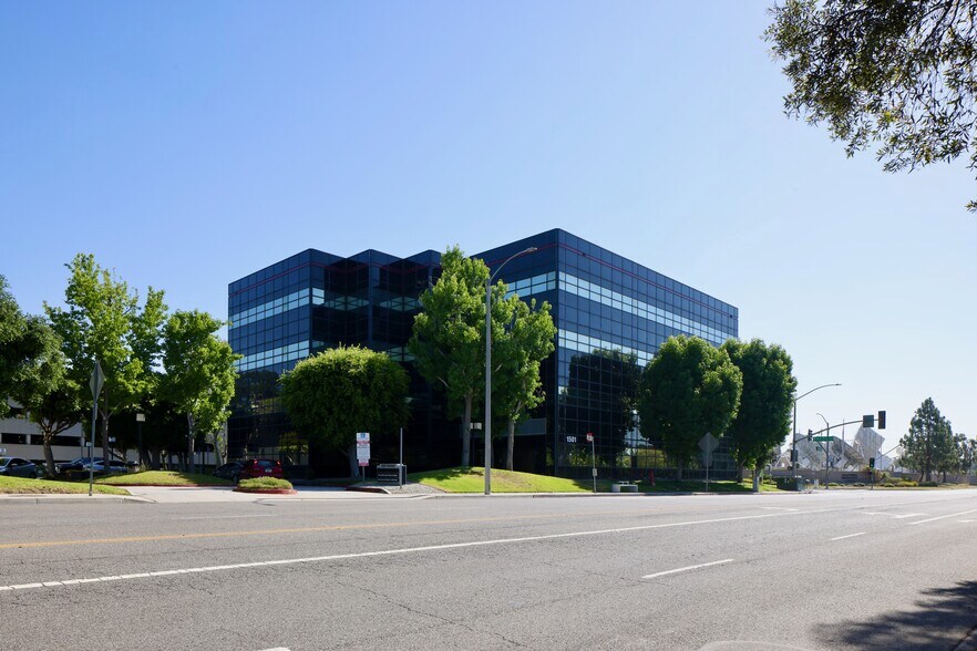 More Photos Of 1501 Hughes Way, Long Beach Office Residential For Lease