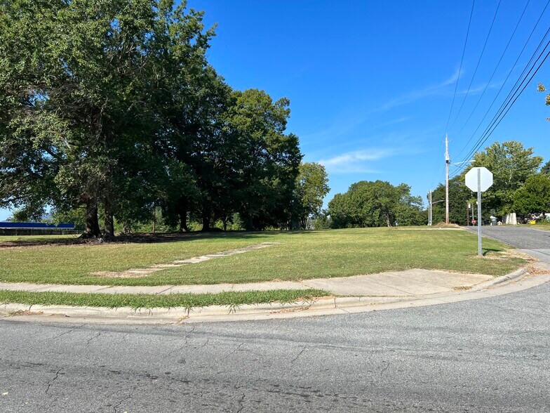 More Photos Of 261 N Myrtle School Rd, Gastonia Land For Sale