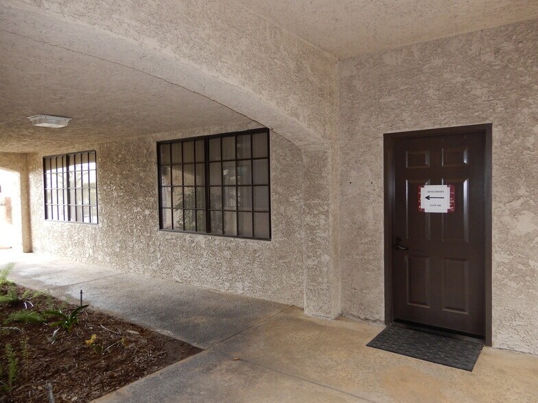 More Photos Of 1200 Paseo Camarillo, Camarillo Office For Lease