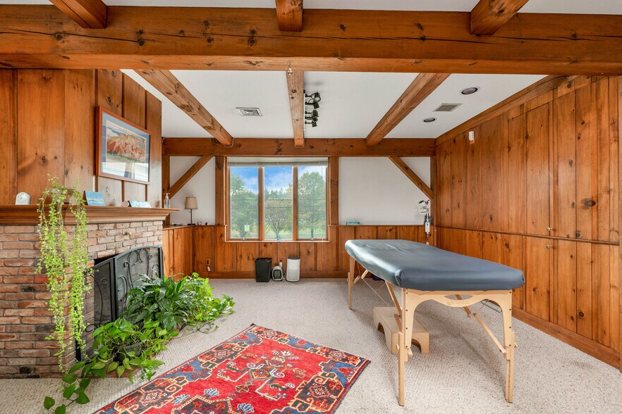 More Photos Of 68 Lyme Rd, Hanover Office Residential For Sale