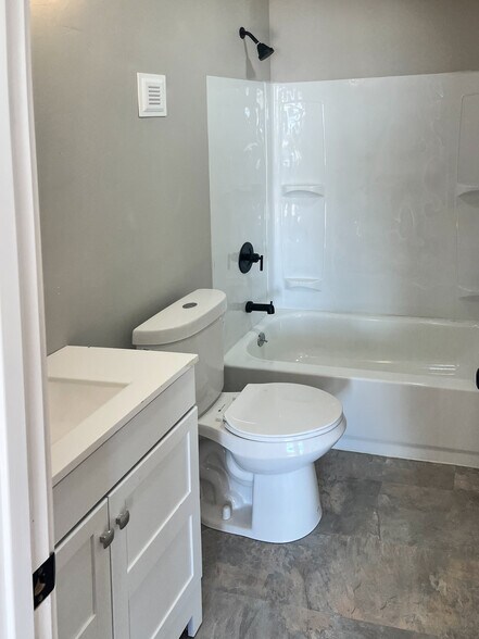 More Photos Of 108 N Main St, Richfield Office Residential For Sale