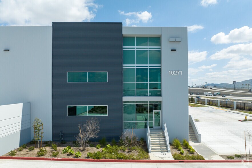 More Photos Of 10271 Almond Ave, Fontana Warehouse For Lease