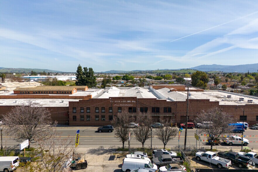 More Photos Of 1102 S 3rd St, San Jose Warehouse For Sale