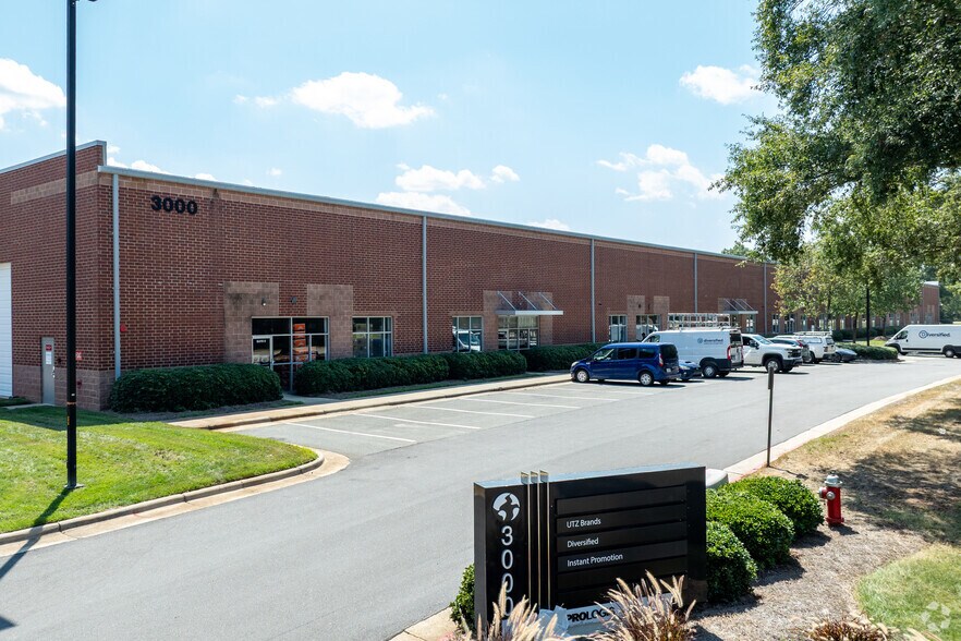 Primary Photo Of 3000 Perimeter Park Dr W, Morrisville Warehouse For Lease