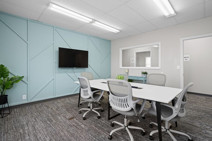 More Photos Of 1839 Robin Rd, Martinsville Office For Lease