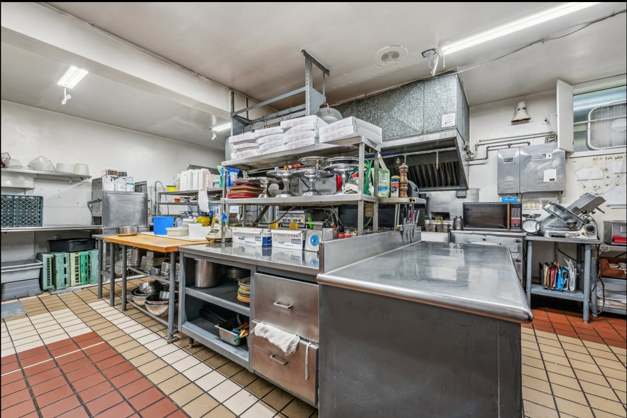 More Photos Of 181 E Brown St, Blairsville Restaurant For Sale