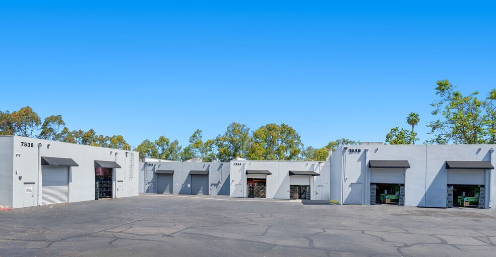 More Photos Of 7544 Trade St, San Diego Manufacturing For Sale
