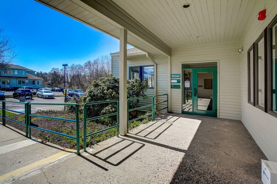 More Photos Of 333 N Oxford Valley Rd, Fairless Hills Medical For Sale