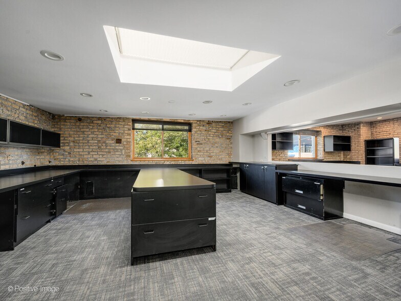 More Photos Of 660 LaSalle Pl, Highland Park Loft Creative Space For Sale