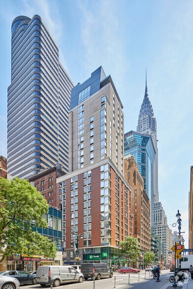 More Photos Of 128 E 45th St, New York Hotel For Lease