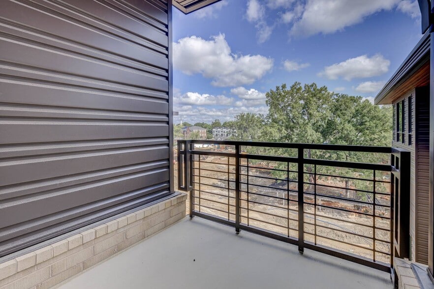 More Photos Of 352 S Walker St, Cary Apartments For Lease
