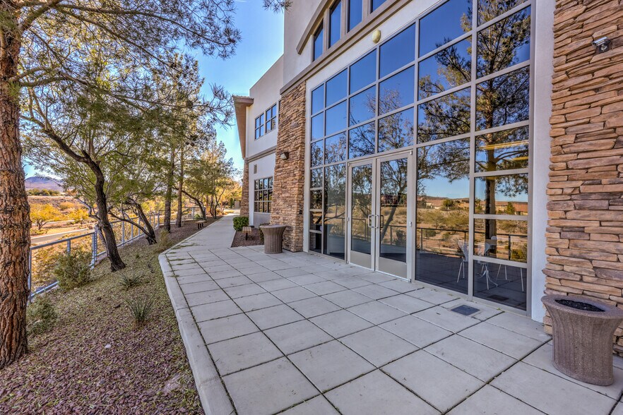 More Photos Of 2560 Anthem Village Dr, Henderson Medical For Lease