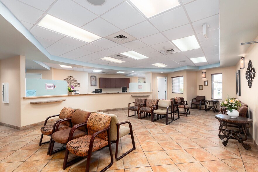 More Photos Of 2342 Professional Pky, Santa Maria Medical For Sale