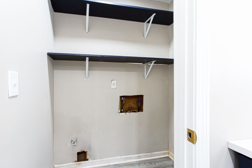 More Photos Of 2758 Five Forks Trickum Rd, Lawrenceville Office For Sale