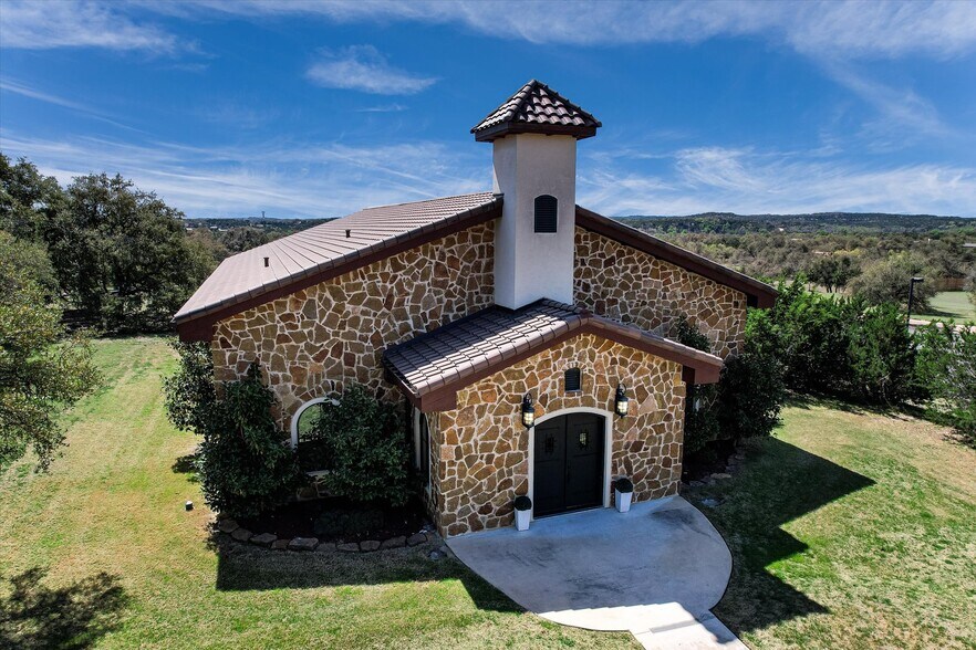 More Photos Of 2550 Bell Springs Rd, Dripping Springs Lodge Meeting Hall For Sale