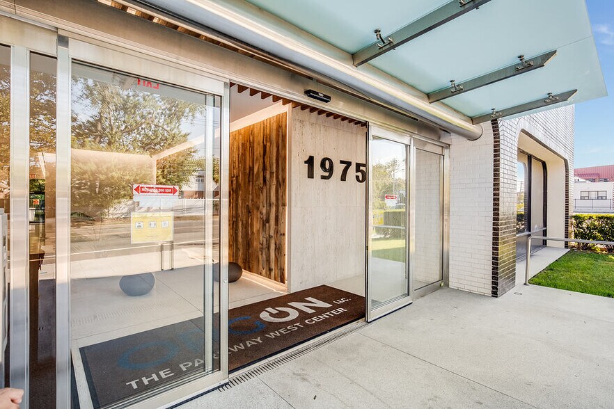 More Photos Of 1975 Linden Blvd, Elmont Medical For Lease