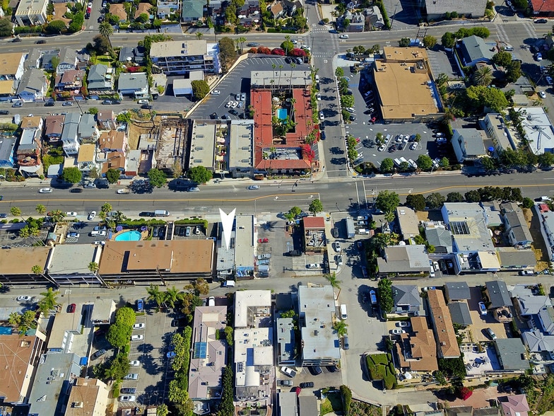 More Photos Of 687-691 S Coast Hwy, Laguna Beach Storefront Retail Office For Sale