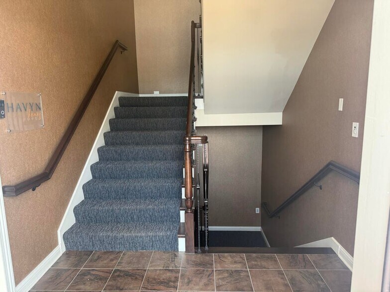 More Photos Of 9421 Joliet St, Saint John Medical For Lease