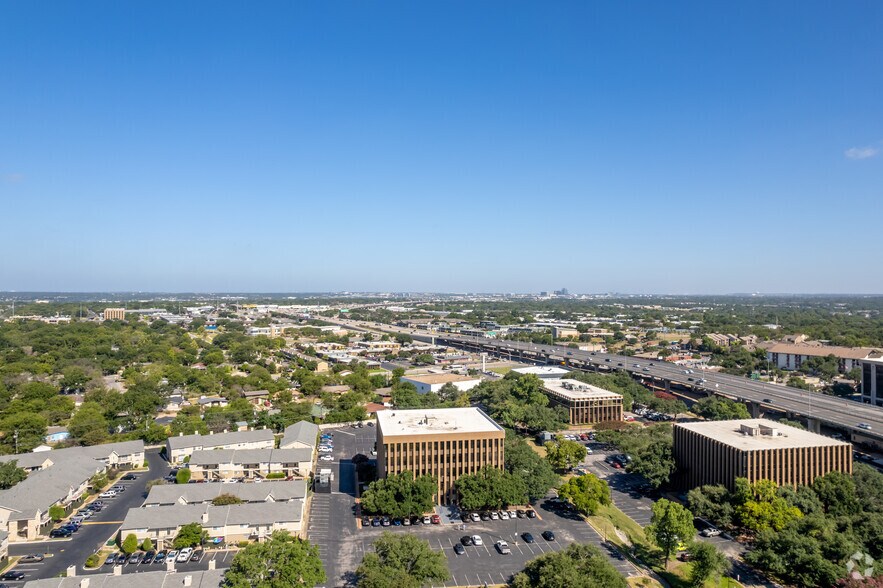 More Photos Of 7700 Chevy Chase Dr, Austin Unknown For Lease
