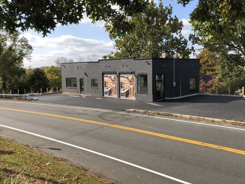 More Photos Of 501 Route 9W, Piermont Freestanding For Lease
