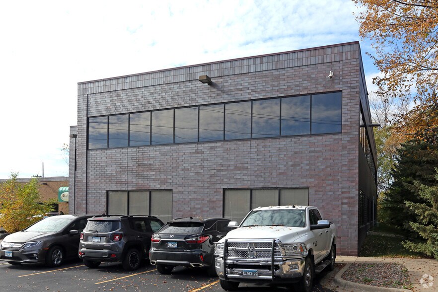 More Photos Of 708 Cleveland Ave SW, New Brighton Office For Lease