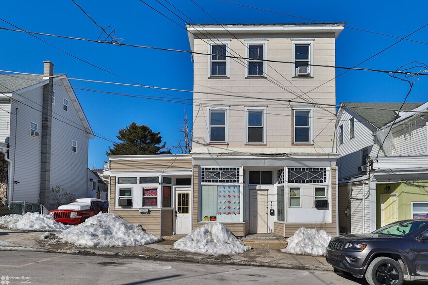 Primary Photo Of 115 E Ruddle St, Coaldale Multifamily For Sale