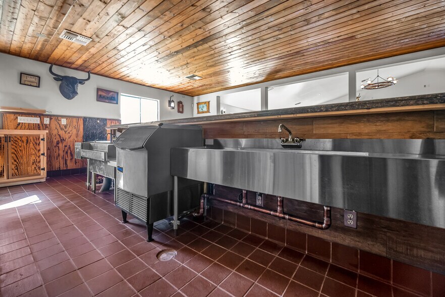 More Photos Of 658 Lebec Rd, Lebec Restaurant For Sale