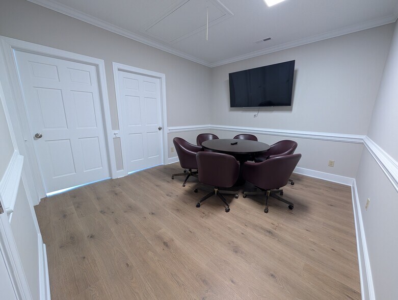 More Photos Of 6512 Six Forks Rd, Raleigh Coworking Space