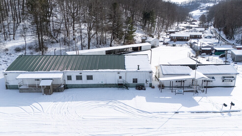 More Photos Of 123 Turkey Run Rd, Salem Distribution For Sale