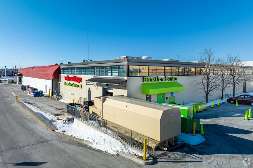 More Photos Of 1980 Eglinton Ave E, Toronto Department Store For Lease