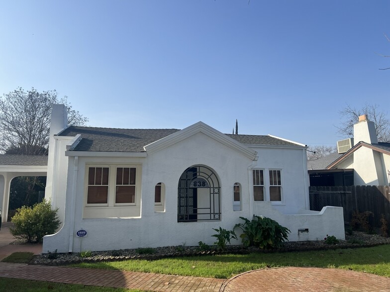 Primary Photo Of 838 W 19th St, Merced Office For Lease