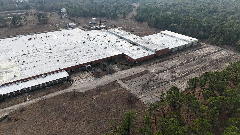 More Photos Of 443 Nathaniel Dr, East Dublin Manufacturing For Sale