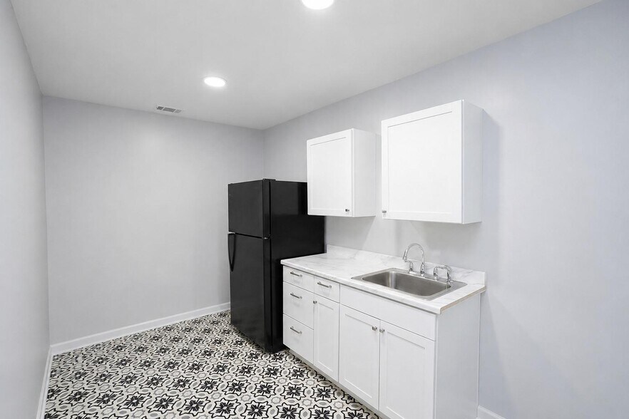More Photos Of 475 Old Howell Bridge Rd, Ball Ground Warehouse For Sale