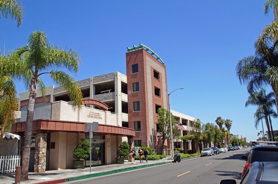 More Photos Of 34-38 W Main St, Alhambra Storefront For Lease